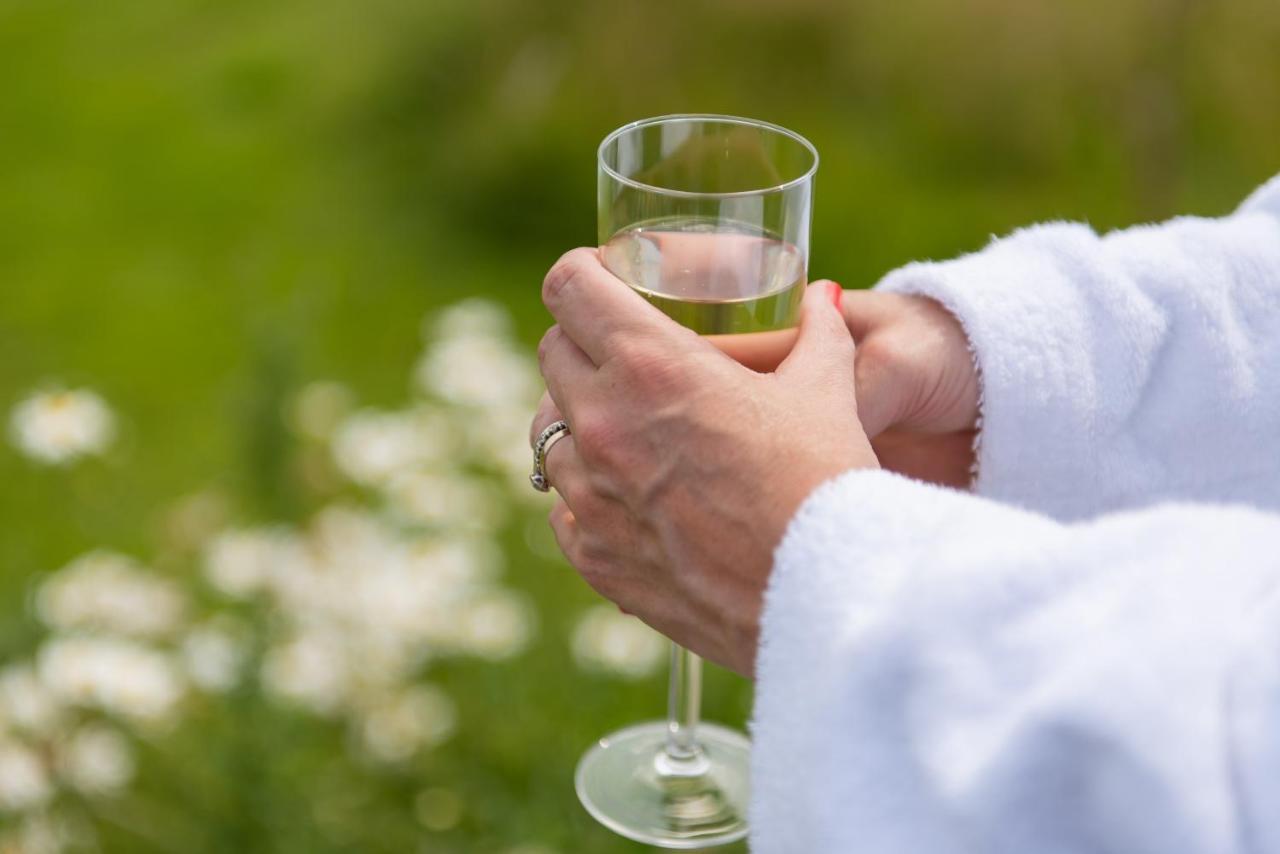 Bonnie Barns - Adults Only Luxury Lodges With Hot Tubs Luss Exteriör bild