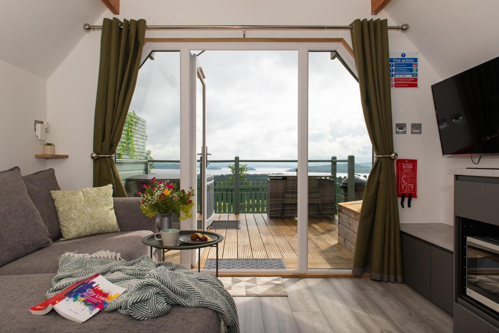 Bonnie Barns - Adults Only Luxury Lodges With Hot Tubs Luss Exteriör bild