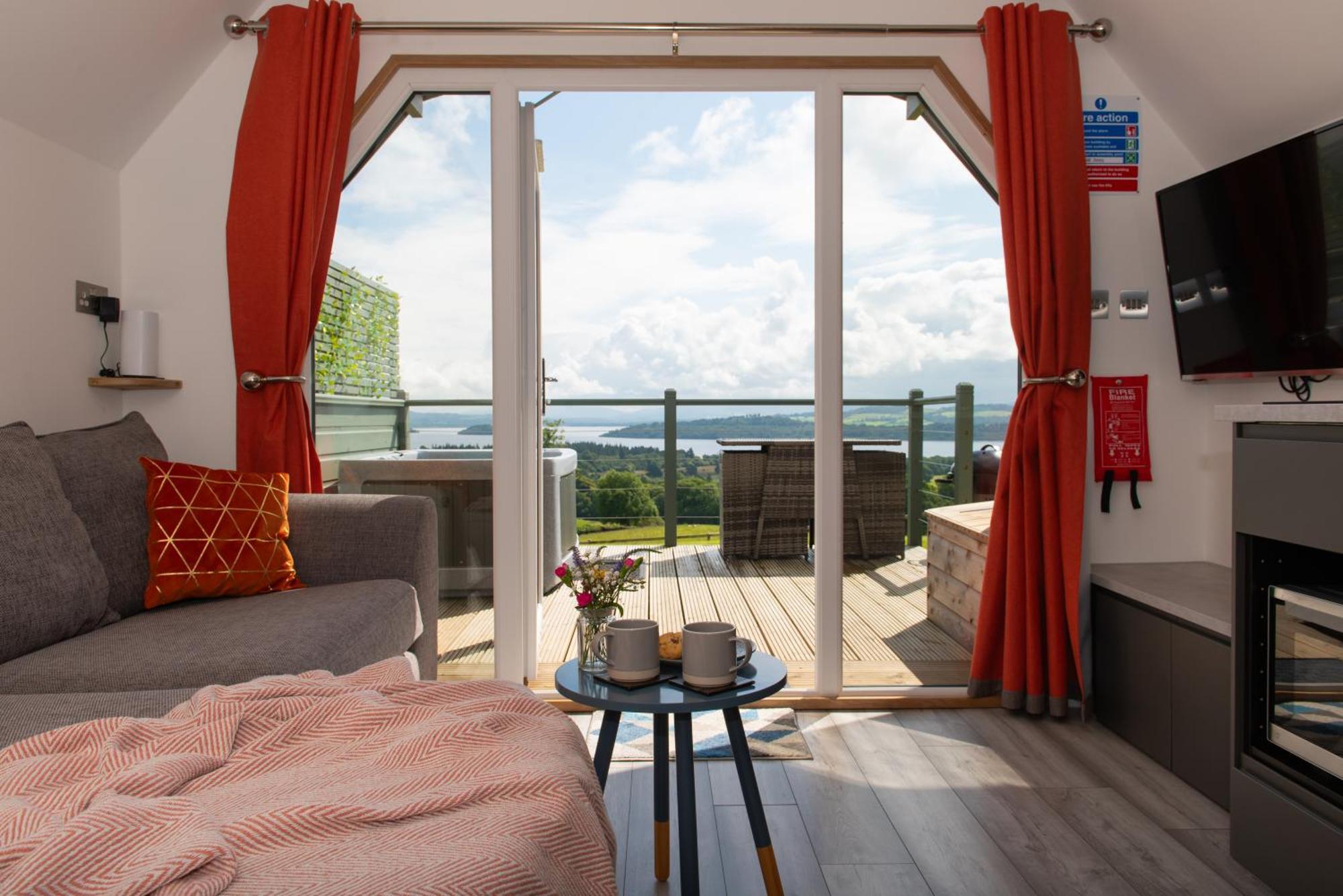 Bonnie Barns - Adults Only Luxury Lodges With Hot Tubs Luss Exteriör bild